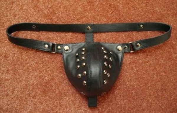 What Are the Benefits of Wearing a Leather Thong?